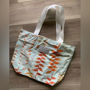 SIMPLY SISTERS TOTE